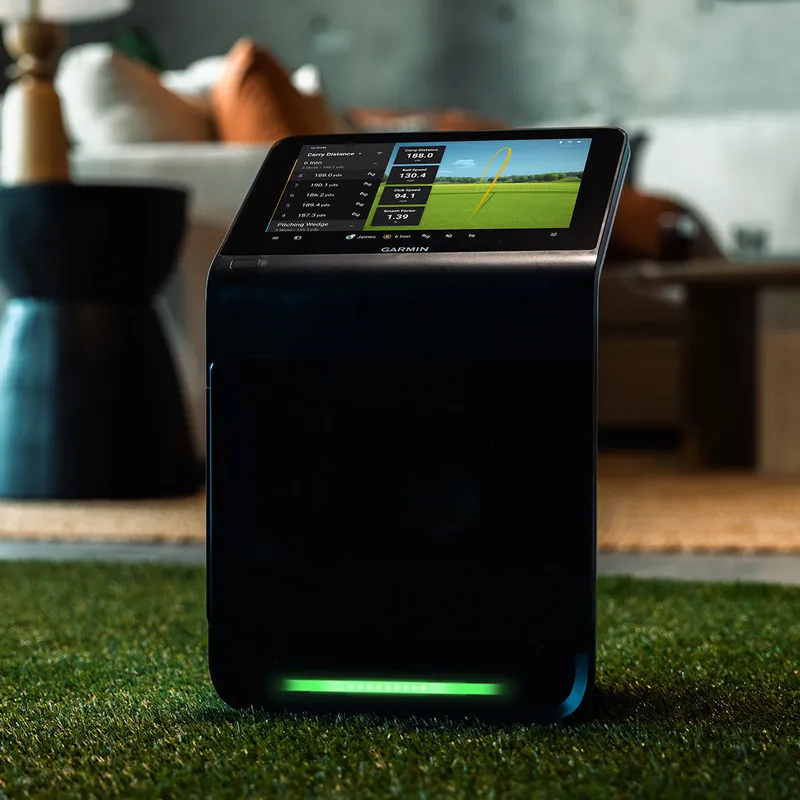 Garmin Approach R50 Golf Simulator & Launch Monitor