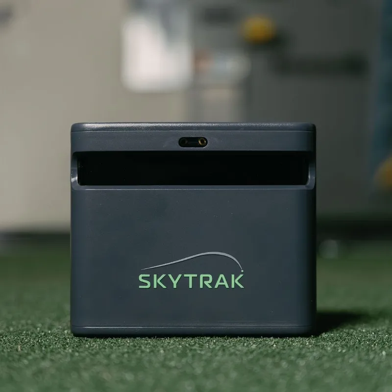 SkyTrak ST MAX Launch Monitor